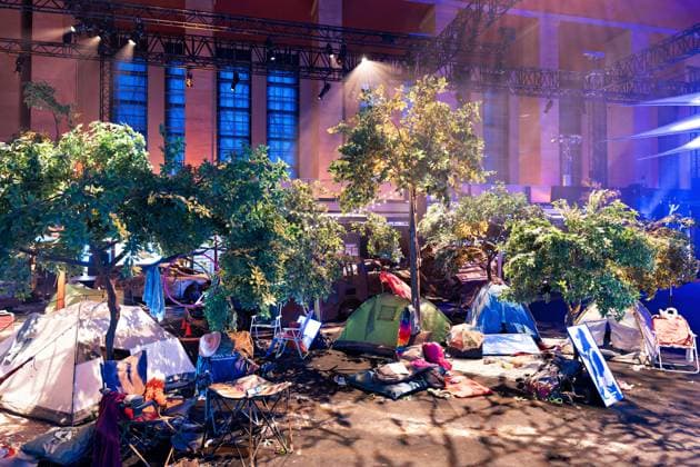 06.10.2025,Berlin,Gedenkausstellung: Nova Music Festival Exhibition,ab dem 7. Oktober 2025 ist die Nova Music Festival Exhibition im ehemaligen Flughafen Tempelhof in Berlin zu sehen.Am heutigen Tag gab es ein Pressetag.