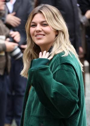 Louane at the arrivals of the Miu Miu Fashion Show Ready to Wear Women Collection Spring Summer 2026 during Paris Fashion Week PFW , at the Economic, Social and Environmental Council, Palais d lena, in Paris, France, October 6, 2025 Denis Guignebourg Bestimage Arrivals Balenciaga Fashion Show Ready to Wear Collection Spring Summer 2026 during Paris Fashion Week on 6, october, 2025 Paris France  Copyright: xDenisxGuignebourgx xBestimagexDenisxGuignebourgx xBestimagex