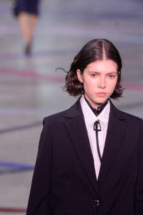 PFW - Shiatzy Chen Runway A model walks the runway during the Shiatzy Chen Womenswear Spring Summer 2026 show as part of Paris Fashion Week on October 6, 2025 in Paris, France. Photo by Jana Call me J ABACAPRESS.COM Paris Ile de France France  Copyright: xJanaxCallxmexJ ABACAx