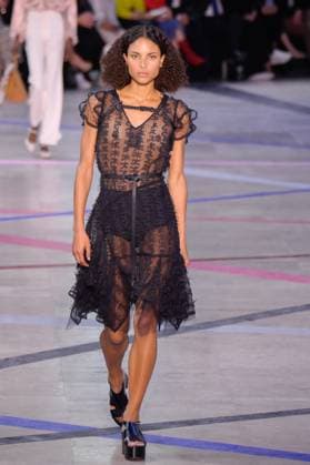 PFW - Shiatzy Chen Runway A model walks the runway during the Shiatzy Chen Womenswear Spring Summer 2026 show as part of Paris Fashion Week on October 6, 2025 in Paris, France. Photo by Jana Call me J ABACAPRESS.COM Paris Ile de France France  Copyright: xJanaxCallxmexJ ABACAx