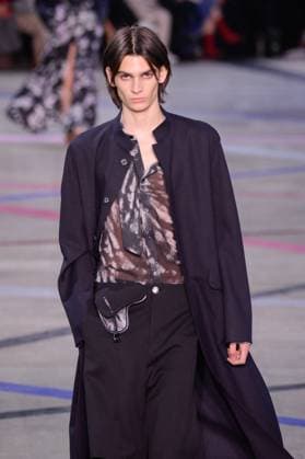 PFW - Shiatzy Chen Runway A model walks the runway during the Shiatzy Chen Womenswear Spring Summer 2026 show as part of Paris Fashion Week on October 6, 2025 in Paris, France. Photo by Jana Call me J ABACAPRESS.COM Paris Ile de France France  Copyright: xJanaxCallxmexJ ABACAx