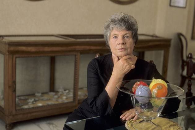 A. S. (Antonia Susan) BYATT - Date : 20030801 Basso Cannarsa Opale.photo RECORD DATE NOT STATED *** A S Antonia Susan BYATT Date 20030801 Basso Cannarsa Opale photo RECORD DATE NOT STATED  Copyright: x BassoxCannarsa Opale.photox