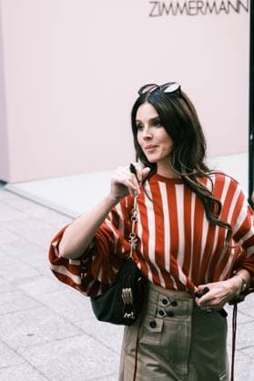 Lana del Rey meets fans during Paris Fashion Week in Paris Lana Del Rey Paris Fashion Week SS26 Zimmermann 449389 2025 10 06 Grant, Elizabeth Lizzy Lana Del Rey  Copyright: xJean-BaptistexSoulliatx xStarfacex STAR_449389_022