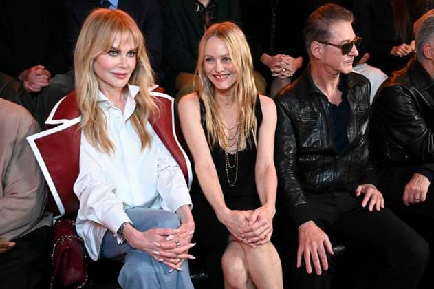 Paris Fashion Week Celebrities at Defile Chanel Nicole Kidman Vanessa Paradis 449386 2025 10 06 France  Copyright: xSergexArnalx xStarfacex STAR_449386_046