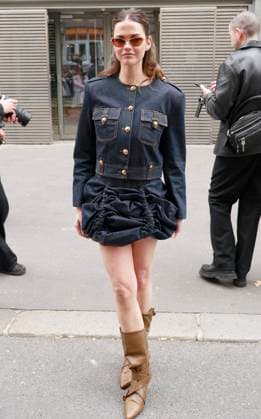 Maia Mitchell The arrivals of the ZIMMERMANN fashion show during Paris Fashion Week, Prêt à Porter Femme Printemps Été 2026 at Carreau du Temple in Paris, Monday, October 6, 2025 Paris France  Copyright: xChristophexAubertxviaxBestimagexChristophexAubertxviaxBestimagex