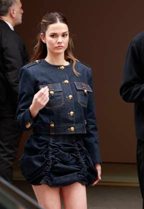 Maia Mitchell The arrivals of the ZIMMERMANN fashion show during Paris Fashion Week, Prêt à Porter Femme Printemps Été 2026 at Carreau du Temple in Paris, Monday, October 6, 2025 Paris France  Copyright: xChristophexAubertxviaxBestimagexChristophexAubertxviaxBestimagex