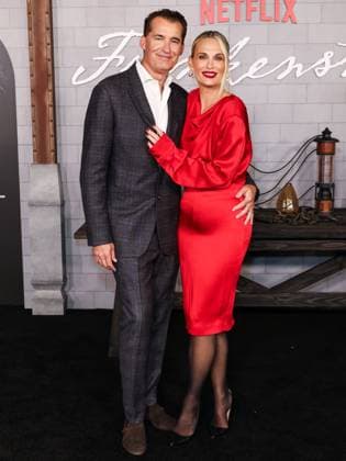 Los Angeles Premiere Of Netflix s Frankenstein American film producer Scott Stuber and wife American fashion model and actress Molly Sims arrive at the Los Angeles Premiere Of Netflix s Frankenstein held at the Academy Museum of Motion Pictures in Miracle Mile, Los Angeles, California, United States. Academy Museum of Motion Pictures, Miracle Mile, Los Angeles, California, USA California United States  Copyright: xImagexPressxAgencyx originalFilename: collin-losangel251007_npyhn.jpg