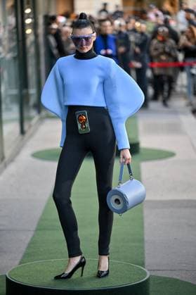 PFW Pierre Cardin Runway A model walks the runway during Pierre Cardin show during Paris Fashion Week in Paris, France on October 7, 2025. Photo by Julien Reynaud APS-Medias ABACAPRESS.COM Paris France  Copyright: xReynaudxJulien APS-Medias ABACAx