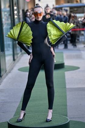PFW Pierre Cardin Runway A model walks the runway during Pierre Cardin show during Paris Fashion Week in Paris, France on October 7, 2025. Photo by Julien Reynaud APS-Medias ABACAPRESS.COM Paris France  Copyright: xReynaudxJulien APS-Medias ABACAx