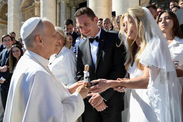 ITALY - POPE LEO XIV DURING THE WEEKLY GENERAL AUDIENCE AT THE VATICAN - 2025 10 8 Italy, Rome, Vatican, 2025 10 8 Pope Leo XIV during the weekly general audience at St Peter s Square in The Vatican EDITORIAL USE ONLY - NO BOOKS Copyright: xVATICANxMEDIAx
