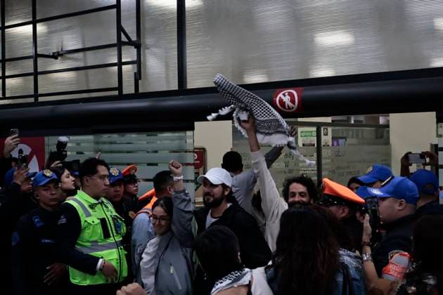 October 8, 2025, Mexico, Cdmx, Mexico: This Wednesday, SOL GONZALEZ EGUIA, ERNESTO LEDESMA ARRONTE, ARLIN MEDRANO GUZMAN, CARLOS PEREZ OSORIO, DIEGO VAZQUEZ GALINDO, and LAURA ALEJANDRA VELEZ RUIZ GAITAN arrived repatriated after being intercepted and detained by the State of Israel while attempting to deliver aid to the Palestinian people on the SUMUD Global Flotilla. The Mexican government, through the Ministry of Foreign Affairs (SRE), was responsible for the accompaniment and repatriation of these activists for their arrival at Mexico City International Airport Mexico Mexico - ZUMAp204 20251008_zip_p204_036 Copyright: xJosuexPerezx