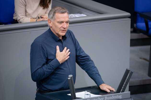 Sitzungswoche, Bundestag, Jan van Aken, Die Linke Reichstagsgebäude, Bundestag, Sitzung, Plenum, Jan van Aken, Die Linke Berlin Berlin GER *** Session week, Bundestag, Jan van Aken, Die Linke Reichstag building, Bundestag, session, plenary, Jan van Aken, Die Linke Berlin Berlin GER