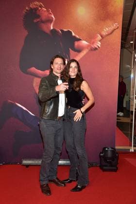 Deutschland Premiere von SPRINGSTEEN August Wittgenstein mit Ehefrau Mia Rohla Ankunft zur Deutschland Premiere von SPRINGSTEEN - DELIVER ME FROM NOWHEWRE in Berlin am 08.10.2025