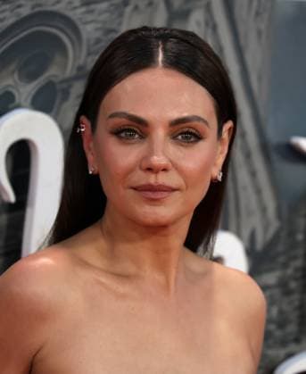 Wake Up Dead Man: A Knives Out Mystery Opening Gala - The 69th BFI London Film Festival Mila Kunis at the Wake Up Dead Man: A Knives Out Mystery Opening Gala - The 69th BFI London Film Festival London Royal Festival Hall UK Copyright: xFredxDuvalx