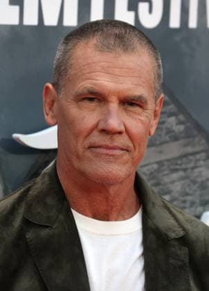 October 8, 2025, London, United Kingdom: Josh Brolin attends the Opening Gala screening of Wake Up Dead Man: A Knives Out Mystery during the 69th BFI London Film Festival. London United Kingdom - ZUMAs197 20251008_aab_s197_051 Copyright: xFredxDuvalx