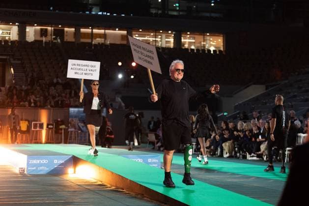 Runway For The Association Debout En Bouts At Roland-Garros Philippe Louzeau walks the runway for the association Debout En Bouts. 30 amputees wearing prosthetics parade on the Philippe-Chatrier court at Roland-Garros stadium on October 08, 2025 in Paris, France. Photo by Nasser Berzane ABACAPRESS.COM Paris France  Copyright: xBerzanexNasser ABACAx