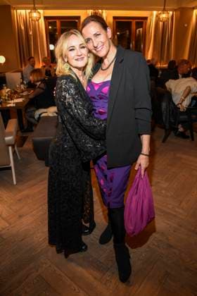 abb Katharine Mehrling und Ulrike Frank auf der Aftershow Party bei der Welt Premiere der neuen Grand Show Blinded by delight im Friedrichstadt-Palast am 08.10.2025 in Berlin Berlin Deutschland