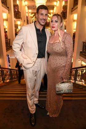 abb Leonard Feier und Caona Maron auf der Aftershow Party bei der Welt Premiere der neuen Grand Show Blinded by delight im Friedrichstadt-Palast am 08.10.2025 in Berlin Berlin Deutschland