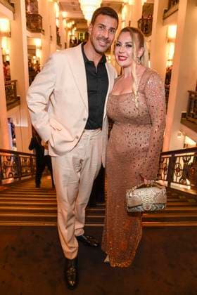abb Leonard Feier und Caona Maron auf der Aftershow Party bei der Welt Premiere der neuen Grand Show Blinded by delight im Friedrichstadt-Palast am 08.10.2025 in Berlin Berlin Deutschland
