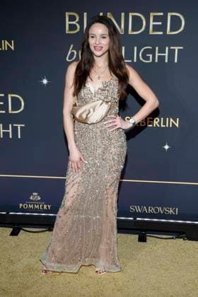 abb Christin Okpara auf dem Teppich bei der Welt Premiere der neuen Grand Show Blinded by delight im Friedrichstadt-Palast am 08.10.2025 in Berlin Berlin Deutschland