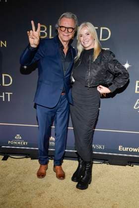 abb Wolfgang Lippert und Frau Gesine Lippert auf dem Teppich bei der Welt Premiere der neuen Grand Show Blinded by delight im Friedrichstadt-Palast am 08.10.2025 in Berlin Berlin Deutschland