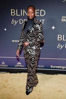 abb Florence Kasumba auf dem Teppich bei der Welt Premiere der neuen Grand Show Blinded by delight im Friedrichstadt-Palast am 08.10.2025 in Berlin Berlin Deutschland
