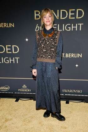 abb Heike Makatsch auf dem Teppich bei der Welt Premiere der neuen Grand Show Blinded by delight im Friedrichstadt-Palast am 08.10.2025 in Berlin Berlin Deutschland