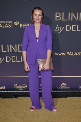 Anna Hofbauer - Weltpremiere der Show BLINDED by DELIGHT im Friedrichstadt-Palast Berlin am 08.10.2025. Premiere - BLINDED by DELIGHT