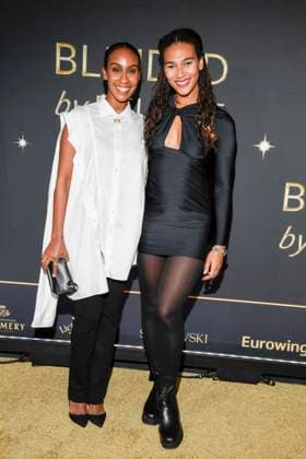 abb Hadnet Tesfai und Marie Mouroum auf dem Teppich bei der Welt Premiere der neuen Grand Show Blinded by delight im Friedrichstadt-Palast am 08.10.2025 in Berlin Berlin Deutschland