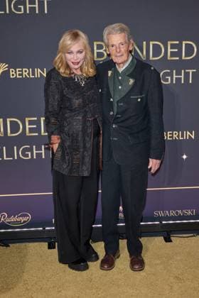 Evelyn und Klaus Bresser - Weltpremiere der Show BLINDED by DELIGHT im Friedrichstadt-Palast Berlin am 08.10.2025. Premiere - BLINDED by DELIGHT