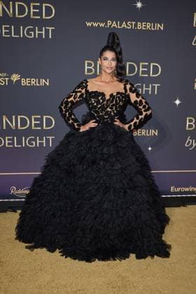 Micaela Schaefer - Weltpremiere der Show BLINDED by DELIGHT im Friedrichstadt-Palast Berlin am 08.10.2025. Premiere - BLINDED by DELIGHT