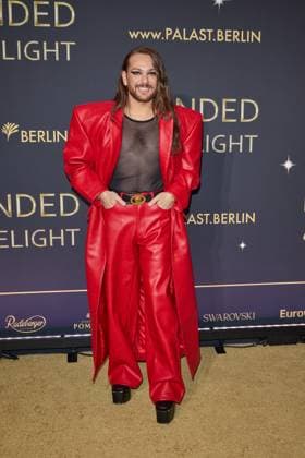 Riccardo Simonetti - Weltpremiere der Show BLINDED by DELIGHT im Friedrichstadt-Palast Berlin am 08.10.2025. Premiere - BLINDED by DELIGHT