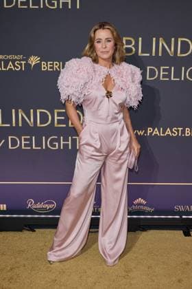 Bettina Cramer - Weltpremiere der Show BLINDED by DELIGHT im Friedrichstadt-Palast Berlin am 08.10.2025. Premiere - BLINDED by DELIGHT