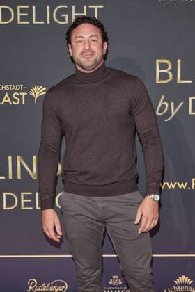 Daniel Voelz - Weltpremiere der Show BLINDED by DELIGHT im Friedrichstadt-Palast Berlin am 08.10.2025. Premiere - BLINDED by DELIGHT