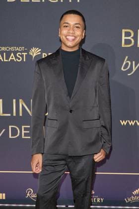 Jerome Weinert - Weltpremiere der Show BLINDED by DELIGHT im Friedrichstadt-Palast Berlin am 08.10.2025. Premiere - BLINDED by DELIGHT