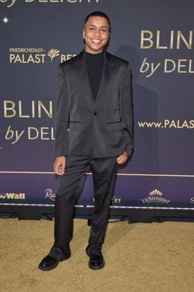 Jerome Weinert - Weltpremiere der Show BLINDED by DELIGHT im Friedrichstadt-Palast Berlin am 08.10.2025. Premiere - BLINDED by DELIGHT