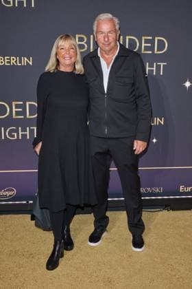 Christine Lueders und Klaus Wowereit - Weltpremiere der Show BLINDED by DELIGHT im Friedrichstadt-Palast Berlin am 08.10.2025. Premiere - BLINDED by DELIGHT