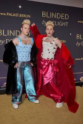 Jeward - Weltpremiere der Show BLINDED by DELIGHT im Friedrichstadt-Palast Berlin am 08.10.2025. Premiere - BLINDED by DELIGHT