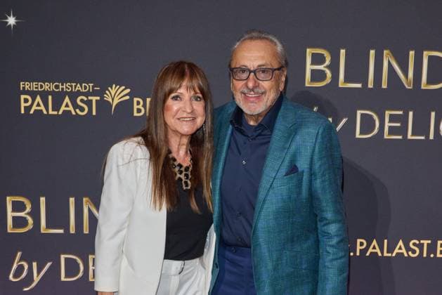 Christine und Wolfgang Stumph - Weltpremiere der Show BLINDED by DELIGHT im Friedrichstadt-Palast Berlin am 08.10.2025. Premiere - BLINDED by DELIGHT
