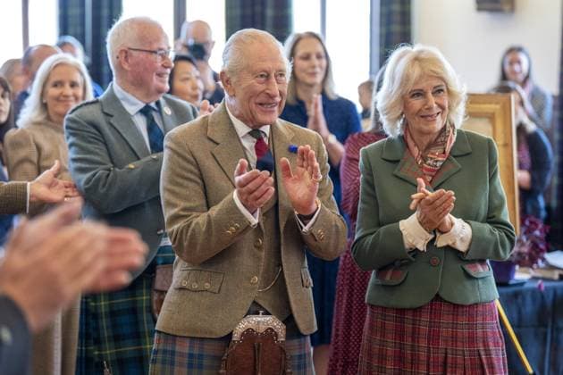 . 09 10 2025. Ballater, United Kingdom. King Charles III and Queen Camilla during a visit to mark the 150th anniversary of The Albert Hall in Ballater, Scotland, United Kingdom.  xPoolx xi-Imagesx IIM-26286-0024
