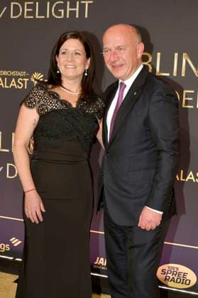 Katharina Günther-Wünsch und Kai Wegner bei der Weltpremiere der Blinded by Delight Grand Show 2025 im Friedrichstadt-Palast. Berlin, 08.10.2025