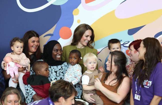 The Princess of Wales Visits Home-Start Oxford 09 10 2025. Oxford, UK. Catherine, Princess of Wales, met with Home-Start Oxford™s volunteers and joined a training session where the volunteers will view the films and reflect on how they can use these strategies to promote nurturing interactions in their family support groups and between the parents, babies and young children they work with. The Princess then joined a ˜Stay and Play™ session, where families connect with one another and access the support of skilled volunteers and staff. Her Royal Highness then had the opportunity to speak to parents who are being supported by Home-Start Oxford., Credit:Pete Maclaine Avalon United Kingdom, England, Oxford  Copyright: xPetexMaclainex xAvalonx 1044360442