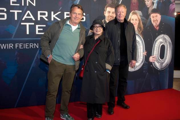 Krystian Martinek, Manon Strache und Gast bei der Premiere der ZDF Krimiserie Ein starkes Team - Für immer jung in der Astor Film Lounge. Berlin, 08.10.2025