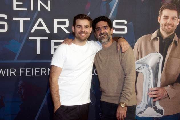 Lucas Reiber und Reza Brojerdi bei der Premiere der ZDF Krimiserie Ein starkes Team - Für immer jung in der Astor Film Lounge. Berlin, 08.10.2025