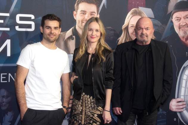Lucas Reiber, Stefanie Stappenbeck und Florian Martens bei der Premiere der ZDF Krimiserie Ein starkes Team - Für immer jung in der Astor Film Lounge. Berlin, 08.10.2025