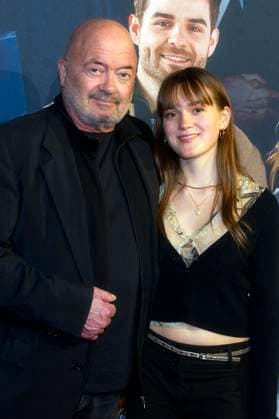 Florian Martens mit Tochter Milla bei der Premiere der ZDF Krimiserie Ein starkes Team - Für immer jung in der Astor Film Lounge. Berlin, 08.10.2025