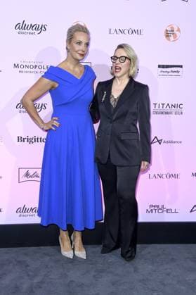 Verleihung des BRIGITTE Award Julija Borissowna Nawalnaja und Susanna Riethmüller (Chefredakteurin BRIGITTE) bei der Verleihung des BRIGITTE Award in der Bertelsmann Hauptstadtrepräsentanz in Berlin am 09.10.2025 Copyright: xEventpressxBerndtx