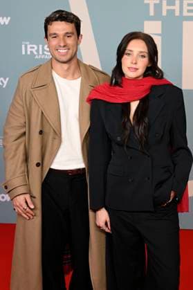 Marijke Smittenaar mit Begleitung bei der Premiere der Sky-Serie The Iris Affair im Mathäser Filmpalast. München, 09.10.2025