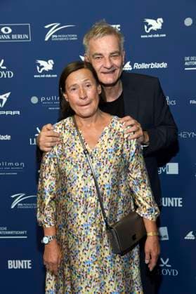 Heinrich Schafmeister mit Ehefrau Jutta Schafmeister bei der Verleihung des Deutschen Schauspielpreises 2025 im Hotel Pullman Berlin Schweizerhof. Berlin, 09.10.2025