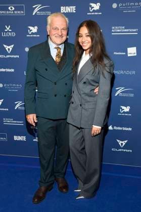 Bernhard Schütz und Samirah Breuer bei der Verleihung des Deutschen Schauspielpreises 2025 im Hotel Pullman Berlin Schweizerhof. Berlin, 09.10.2025